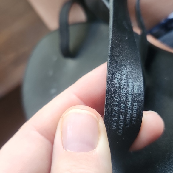 Strappy sandal size 10 - Picture 3 of 3